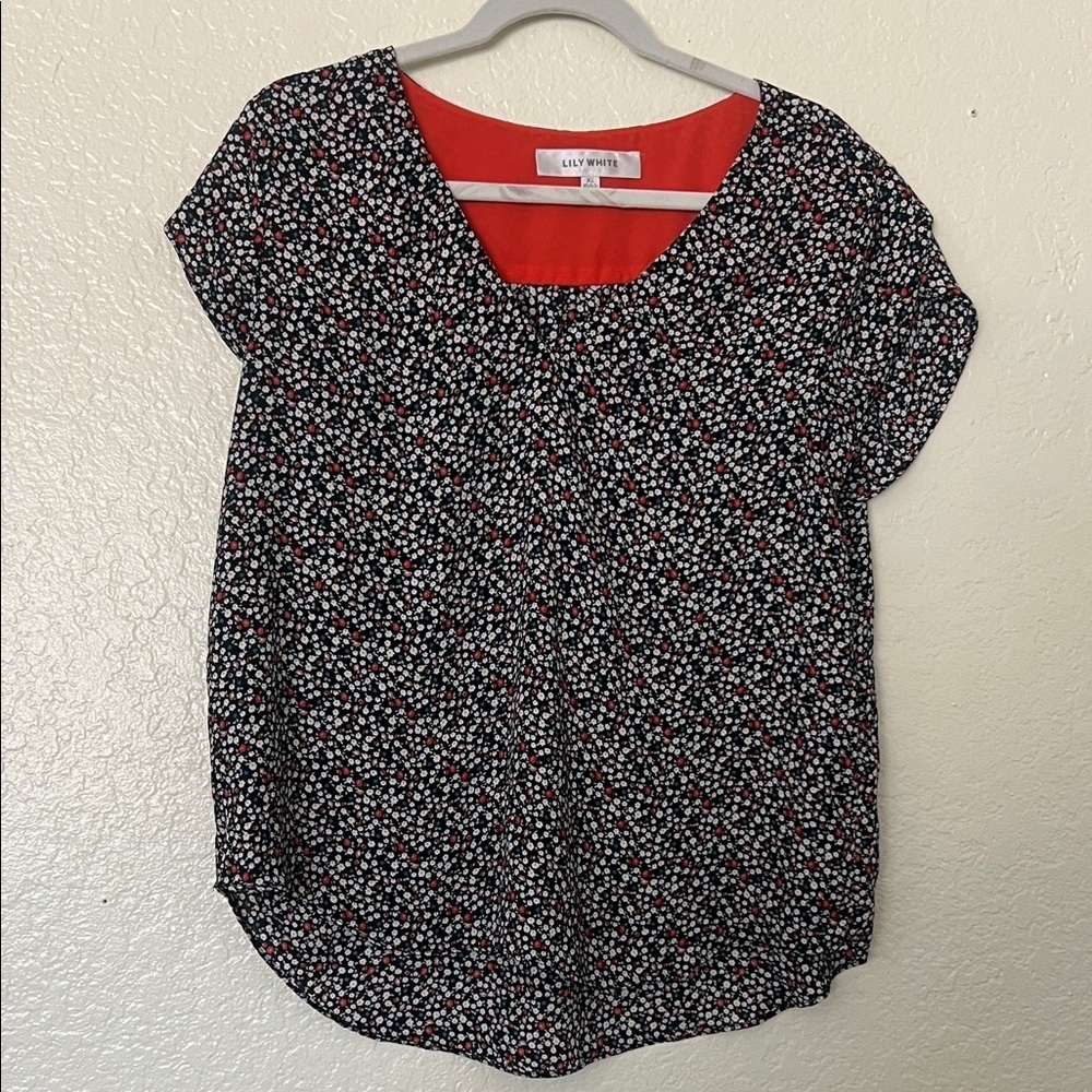 Lily White Women's Floral Blouse size XL